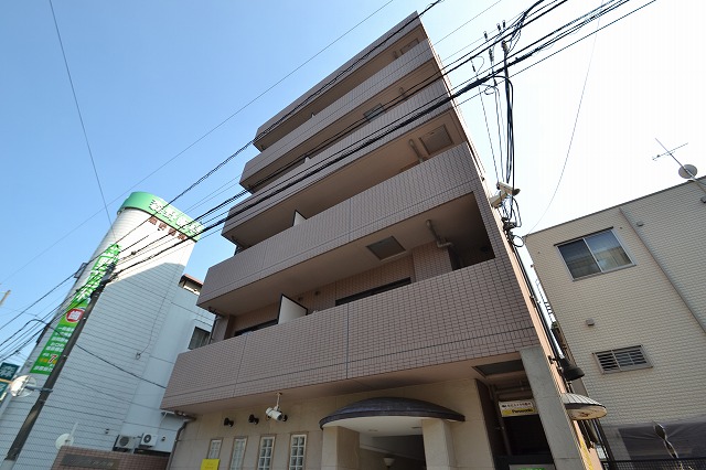 広島市中区白島北町のマンションの建物外観