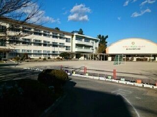 【豊川市三蔵子町のアパートの小学校】