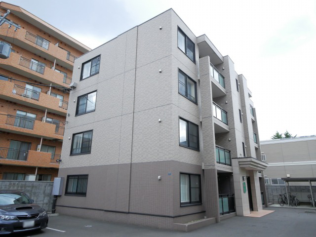北海道札幌市中央区南八条西１８（マンション）の賃貸物件の外観