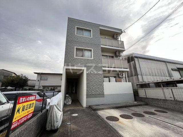 清須市西枇杷島町地領のマンションの建物外観