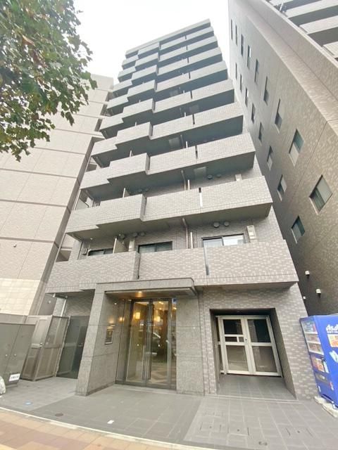 【横浜市神奈川区広台太田町のマンションの建物外観】