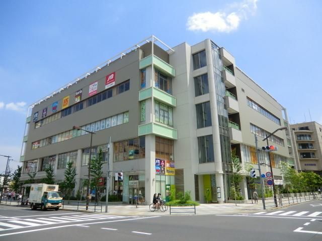 【足立区西新井栄町のマンションのショッピングセンター】