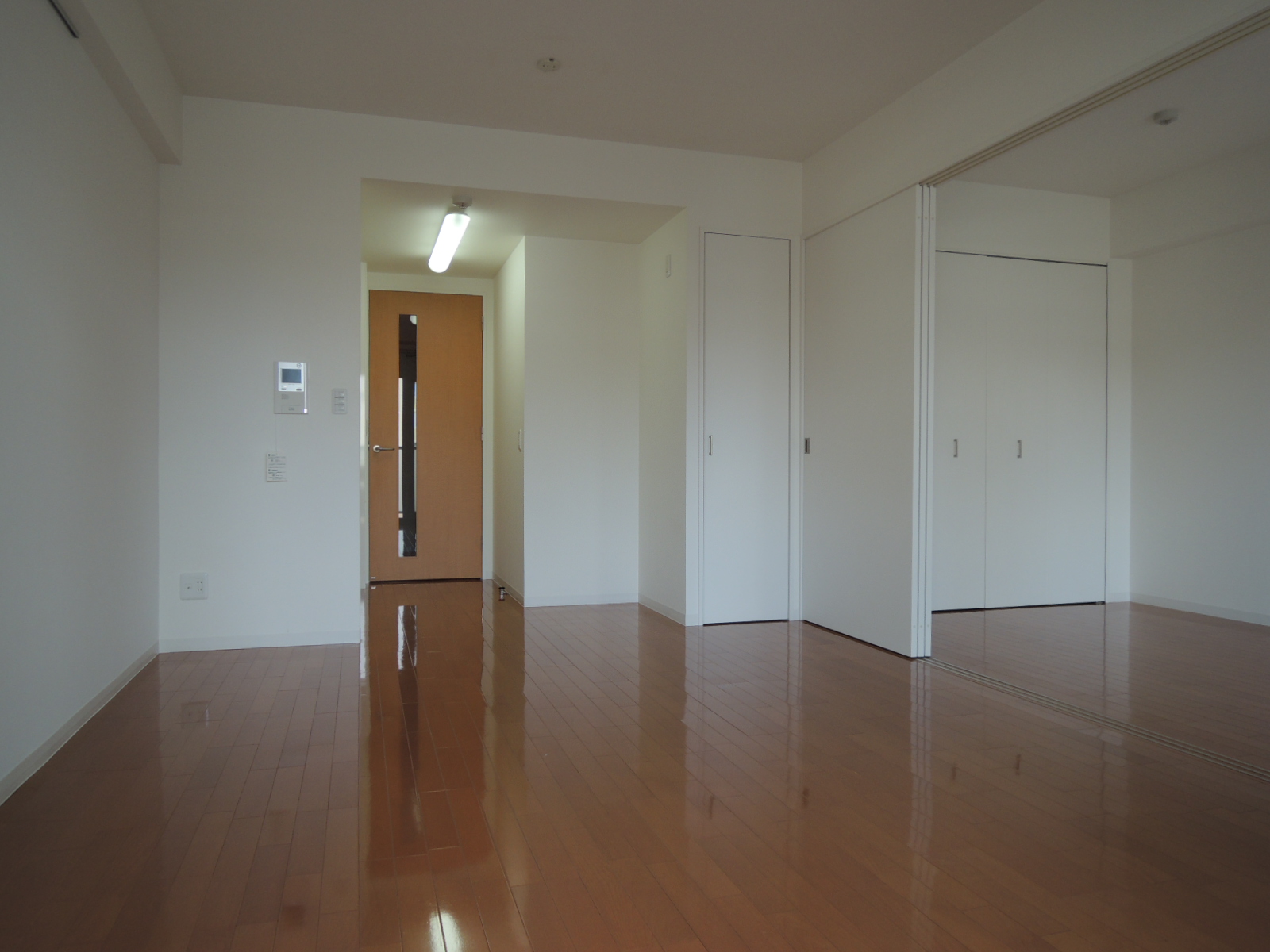 居室・リビング　リビング＆洋室