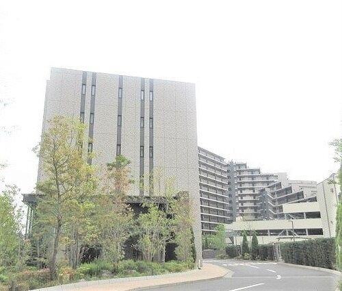 【大田区矢口のマンションの建物外観】