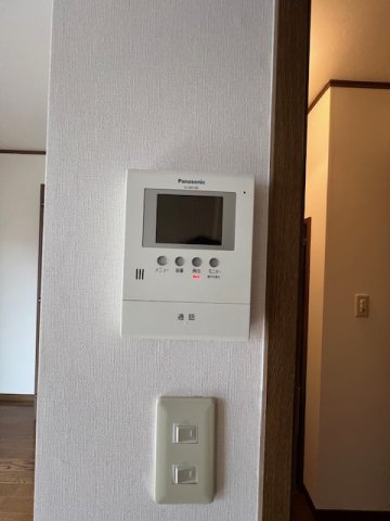 セキュリティ　モニター付きインターホン