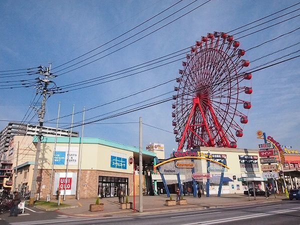 【サンリット・バーミィのショッピングセンター】