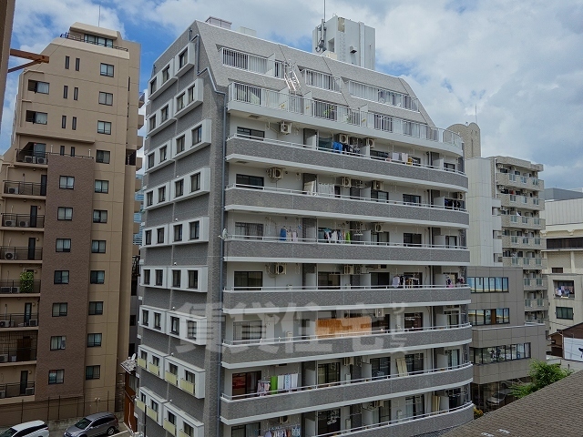 名古屋市中区栄のマンションの建物外観