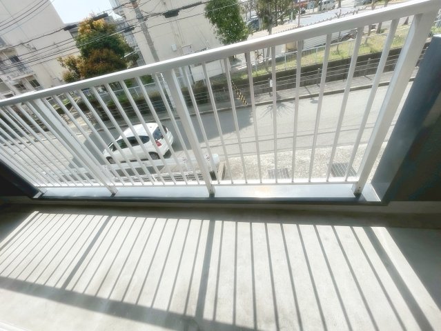 バルコニー　開放的で明るい空間を演出してくれるバルコニーです