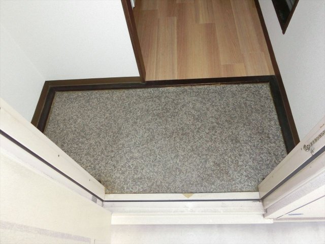 玄関　桜山朝日マンション