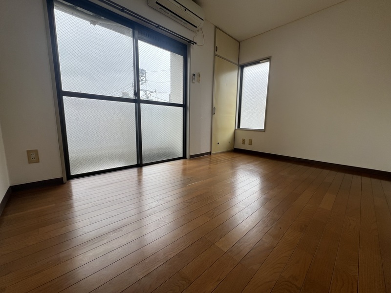 居室・リビング　居間です