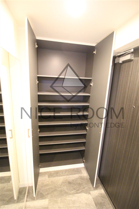 収納　RISING Maison本町橋　シューズボックス