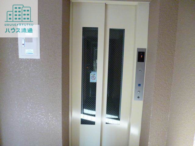 エントランス　エントランス部分