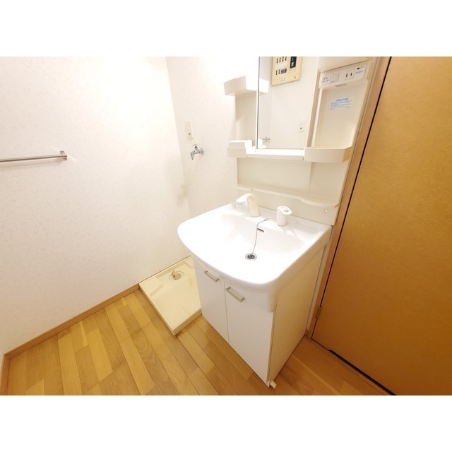 洗面設備　別部屋参照・現況優先