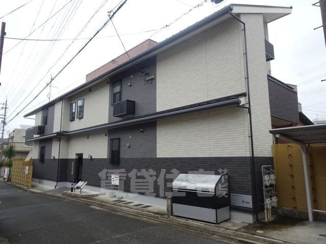 地下鉄烏丸線 竹田駅 徒歩6分 築13年