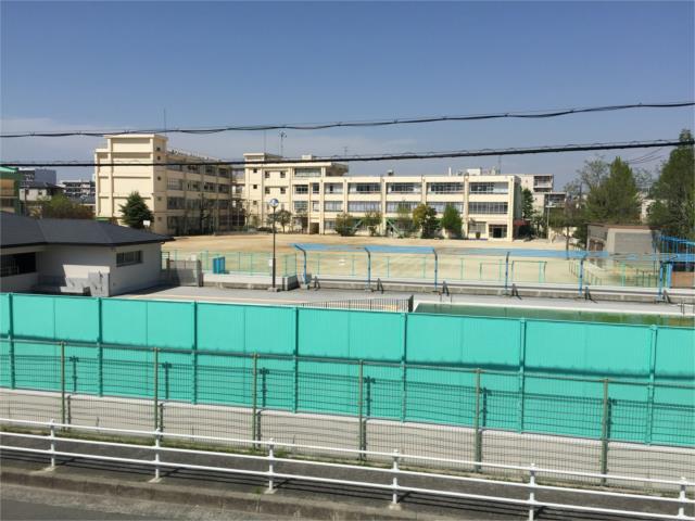 小学校　高石市立取石小学校（小学校）まで212m