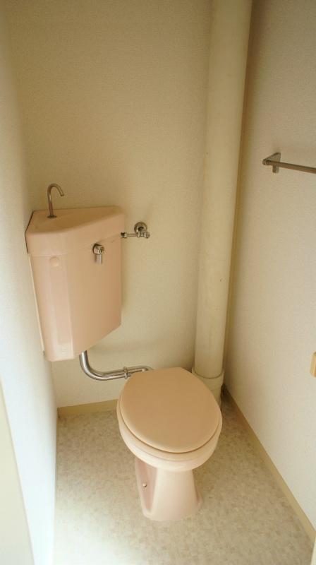 トイレ　落ち着いたトイレです