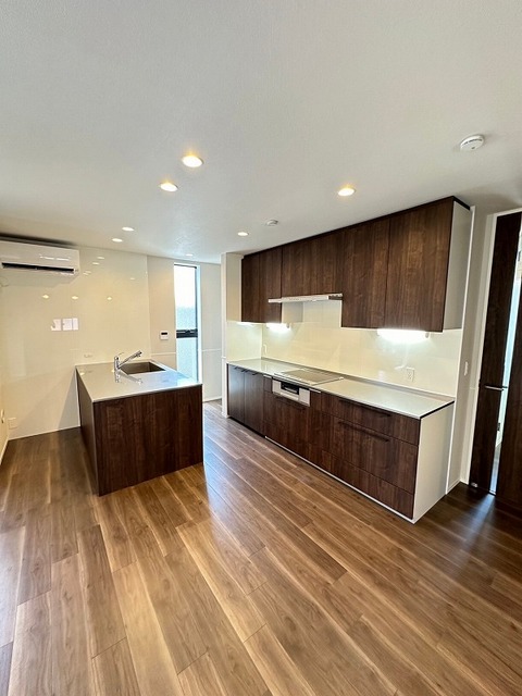 キッチン　★セパレートタイプの広々としたキッチン★