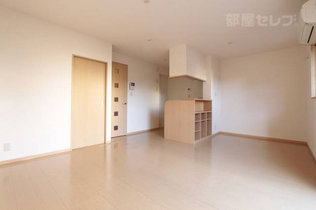 居室・リビング　※１０１号室室内参照