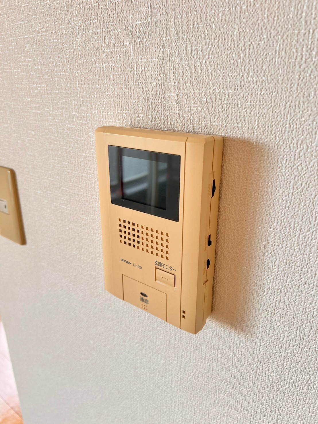 セキュリティ　写真反転