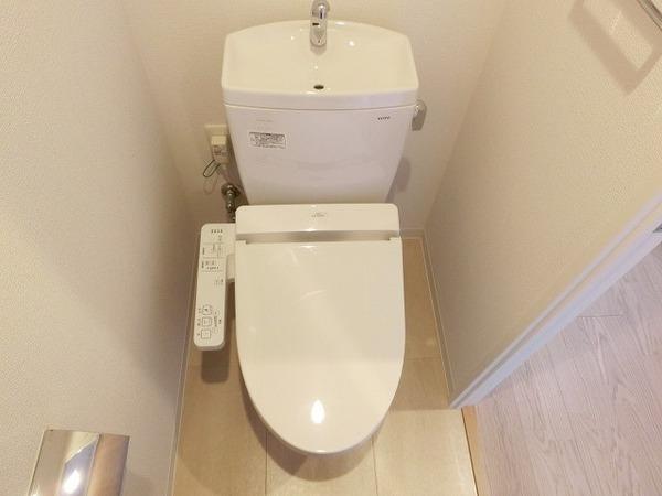 トイレ　ウォシュレット！