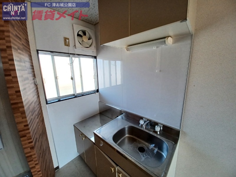 キッチン　同型参考写真