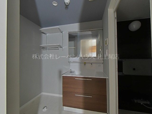 洗面設備　洗髪洗面化粧台