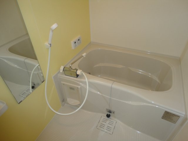 バス・シャワールーム　バス（サーモ水栓付）