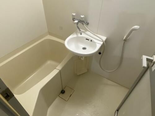 バス・シャワールーム　別部屋参考写真