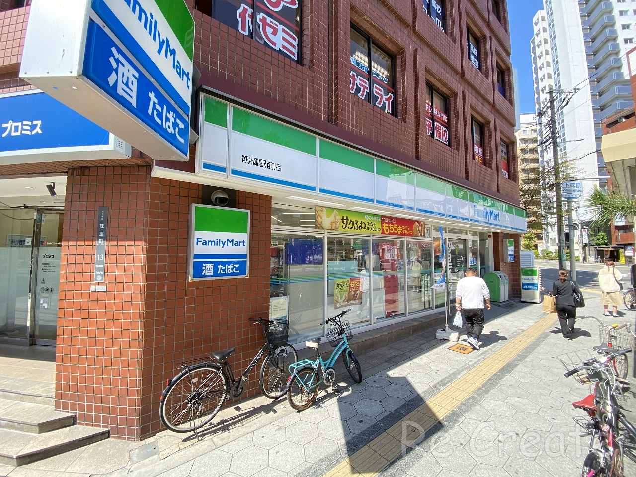 コンビニ　ファミリーマート鶴橋駅前店（コンビニ）まで379m