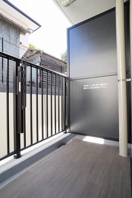 バルコニー　バルコニー