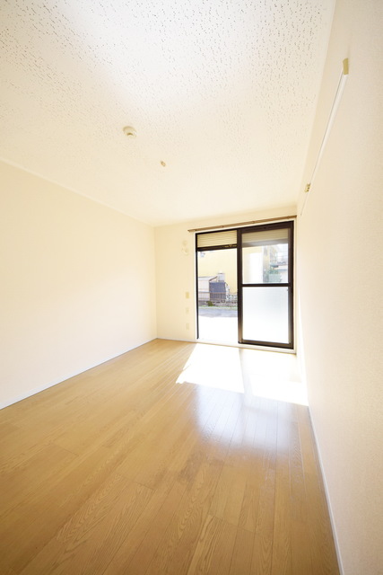 その他部屋・スペース　～スッキリした間取りですね～別号室参考写真