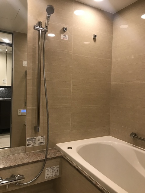 バス・シャワールーム　浴室