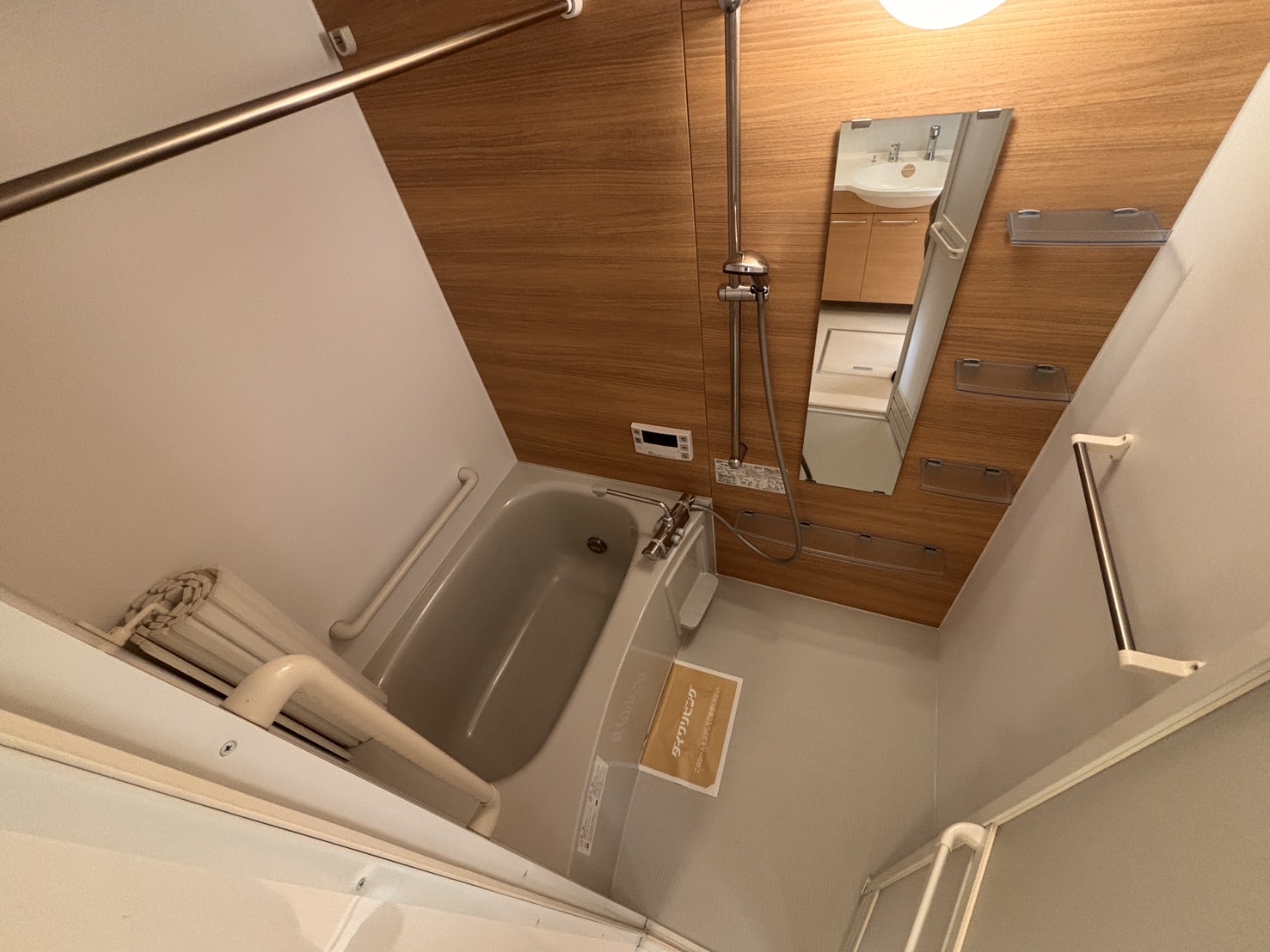 バス・シャワールーム　バス