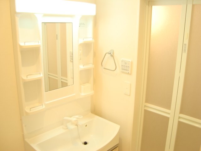 洗面設備　洗髪洗面化粧台