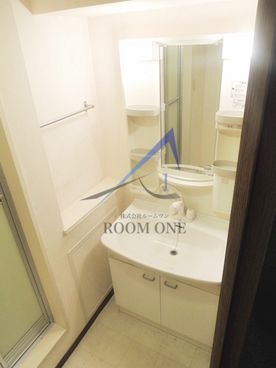 洗面設備　洗面台です。