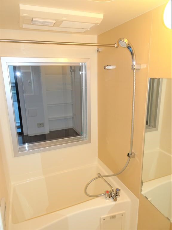 バス・シャワールーム　※同じ間取り別号室参考写真 　現状優先