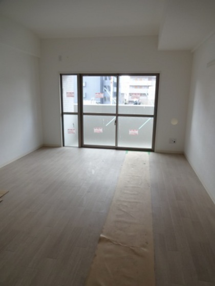 居室・リビング　※別部屋の写真です