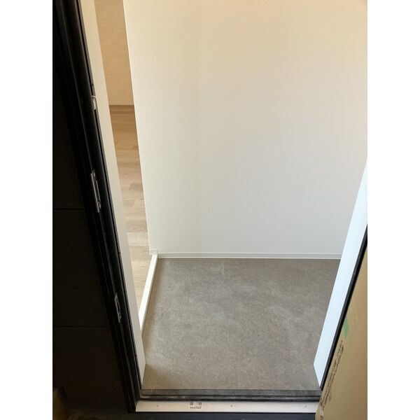 玄関　同タイプ室内写真 2026.0403撮影時