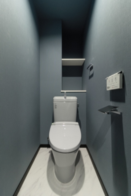 トイレ　※写真は同タイプ住戸です。