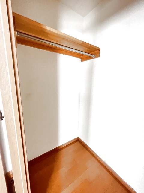 収納　ウォークインクローゼット付き