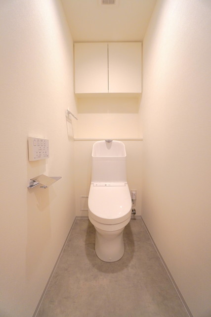 トイレ　※写真は同タイプ住戸です。