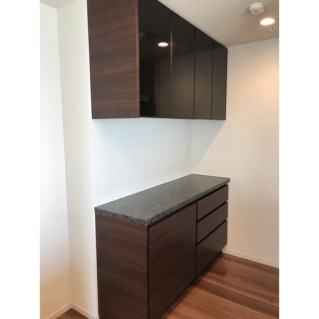 収納　キッチンカップボード　2020年10月撮影