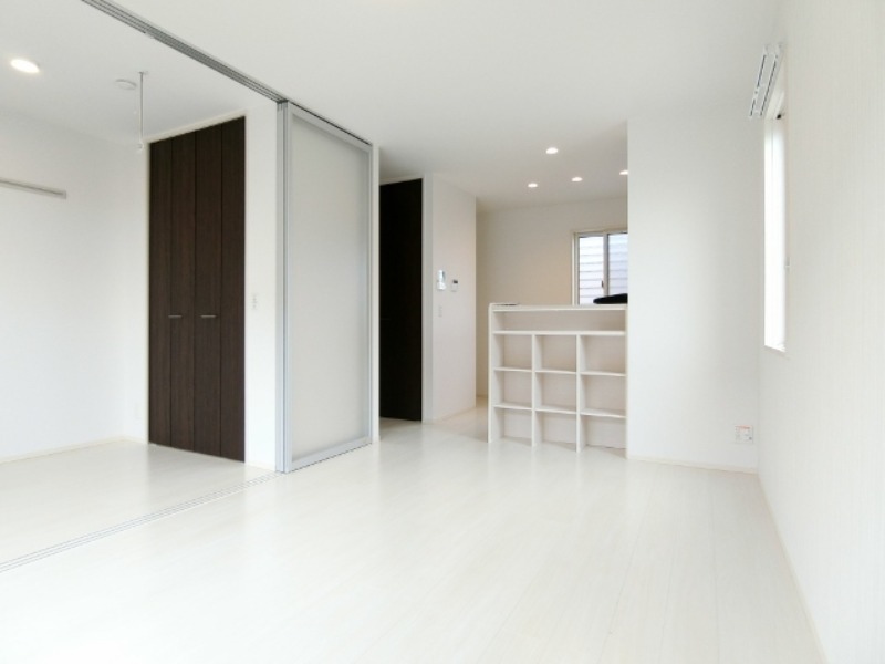 居室・リビング　図面と現状に相違がある場合には現状を優先