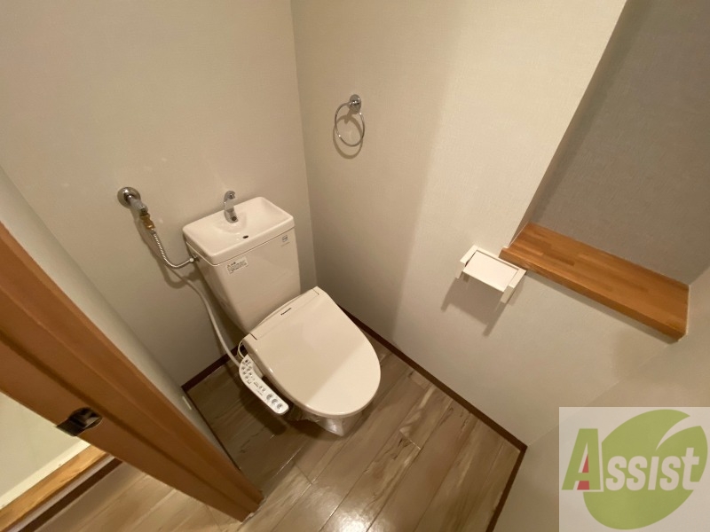 トイレ　こちらはトイレです。清潔感があり、安心して使用できます。