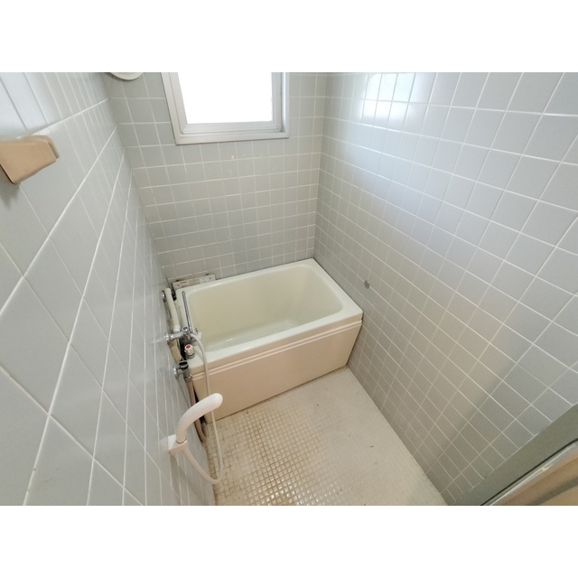 バス・シャワールーム　※別間取りの写真です