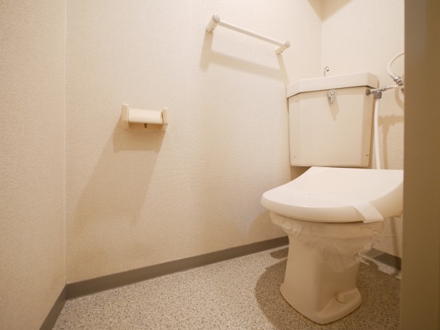 トイレ　人気のウォシュレットが設置されています！！
