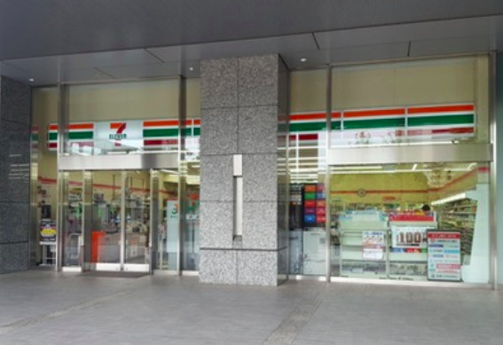 コンビニ　セブンイレブン 港区海岸1丁目店（コンビニ）まで199m