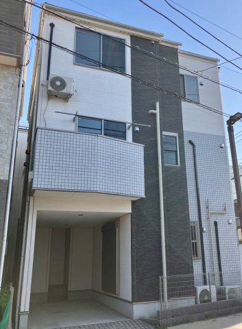 建物外観　落ち着いた雰囲気の外観です