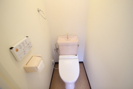 トイレ　※別部屋の写真です