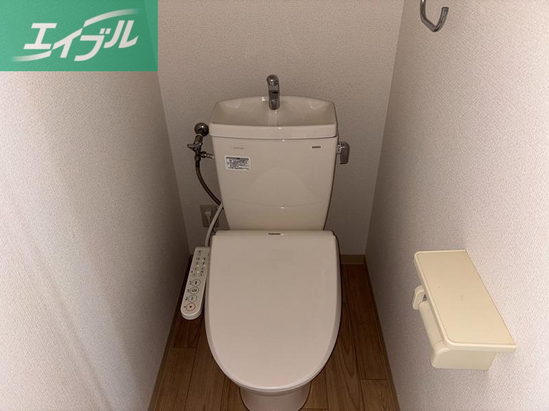 トイレ　トイレ